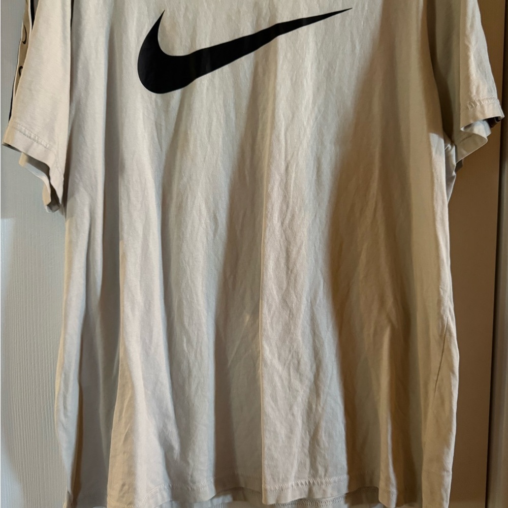 Nike Men's Short Sleeve Beige Tee